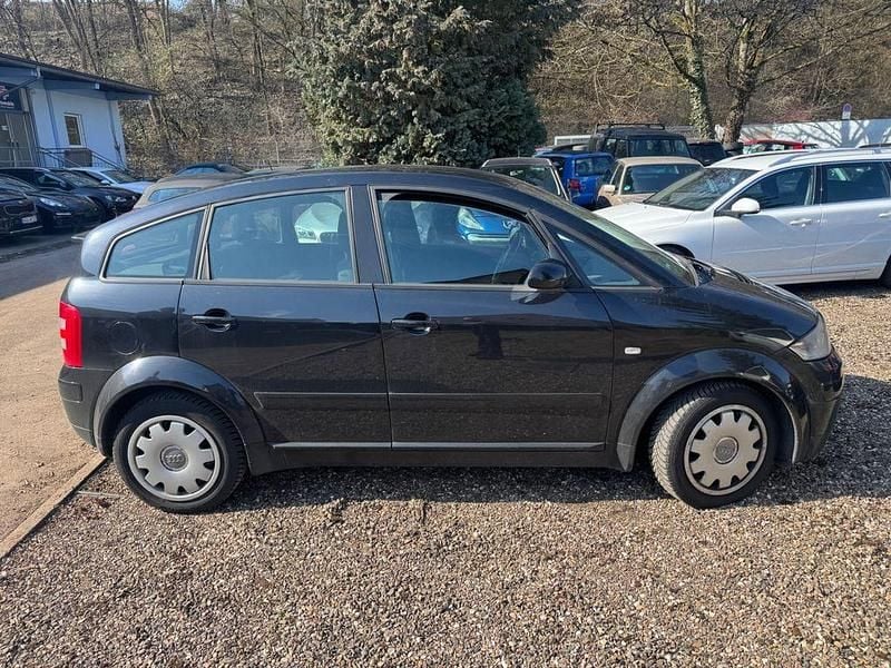 Gebraucht Audi A2 75 PS (55 kW) 2001 Schwarz Kleinwagen