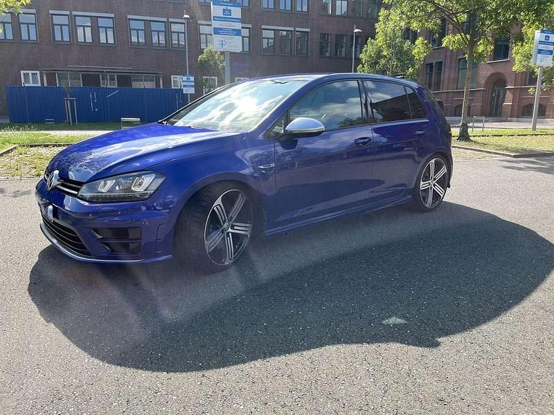 Gebraucht VW Golf VII R 300 PS (220 kW) 2015 Limousine