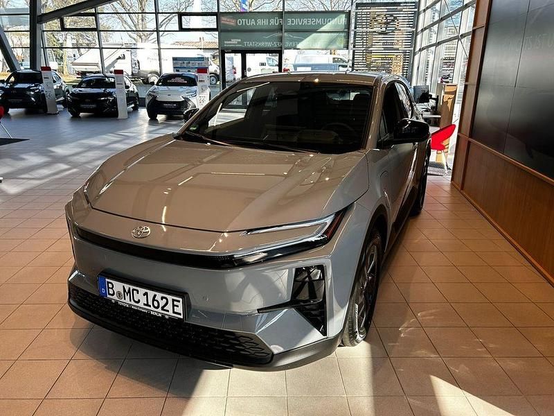 Gebraucht Toyota C-HR+ 164 kW (224 PS) 2026 Grau SUV