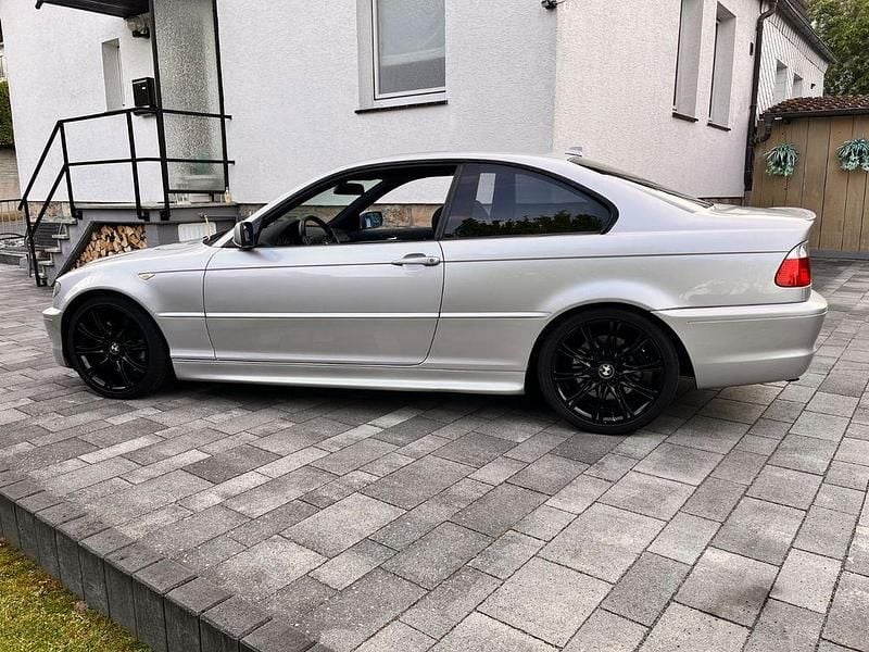 Gebraucht BMW 330 Performance 204 PS (150 kW) 2004 Silber Coupé