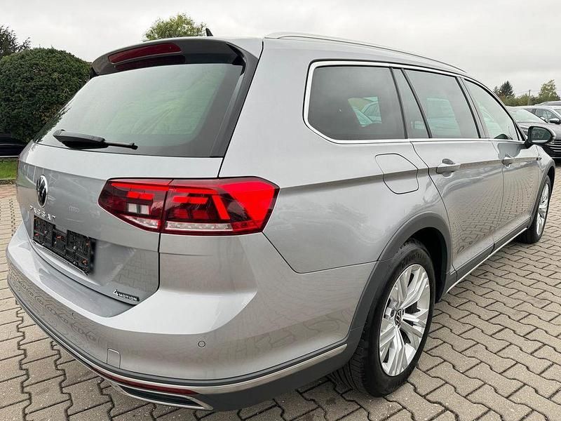Gebraucht VW Passat Alltrack 200 PS (147 kW) 2021 Silber Kombi