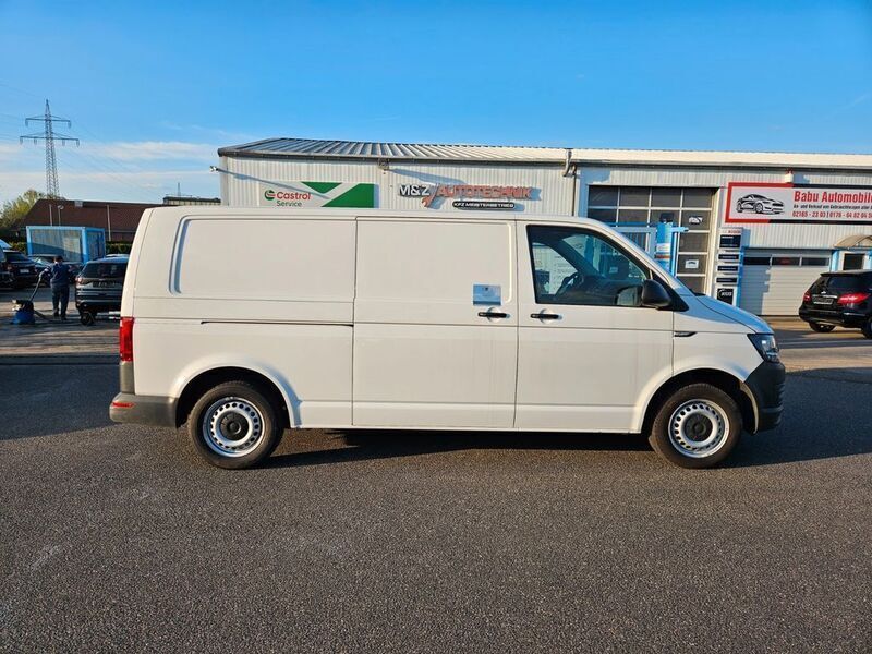 Weiß Gebraucht 2018 VW T6 Van | 9.800 € (Etwas zu teuer) - Bild 1/4