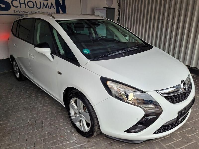 Weiß Gebraucht 2015 Opel Zafira Tourer Style Van / Kleinbus | 8.500 € (Guter Preis) - Bild 1/4