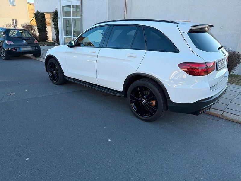 Gebraucht Mercedes GLC250 204 PS (150 kW) 2018 Weiß SUV