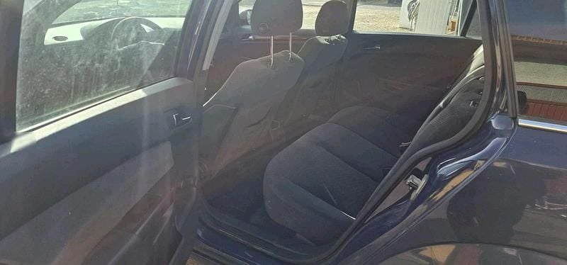 Gebraucht Opel Astra 163 PS (119 kW) 2005 Blau Limousine