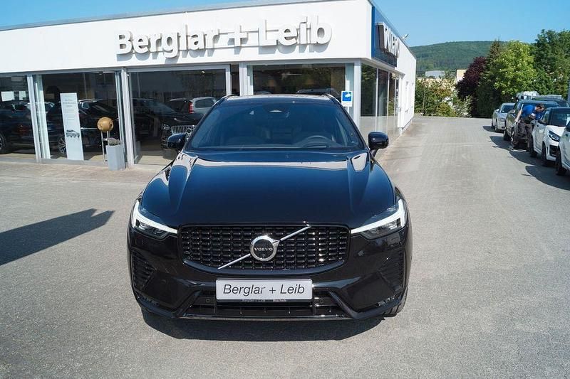 Gebraucht Volvo XC60 Ultimate 197 PS (144 kW) 2023 Onyx black SUV
