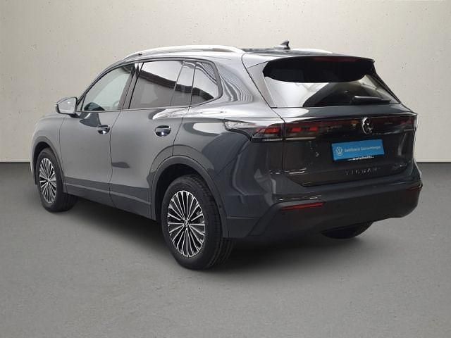 Neu VW Tiguan 150 PS (110 kW) 2025 Delfingrau metallic SUV