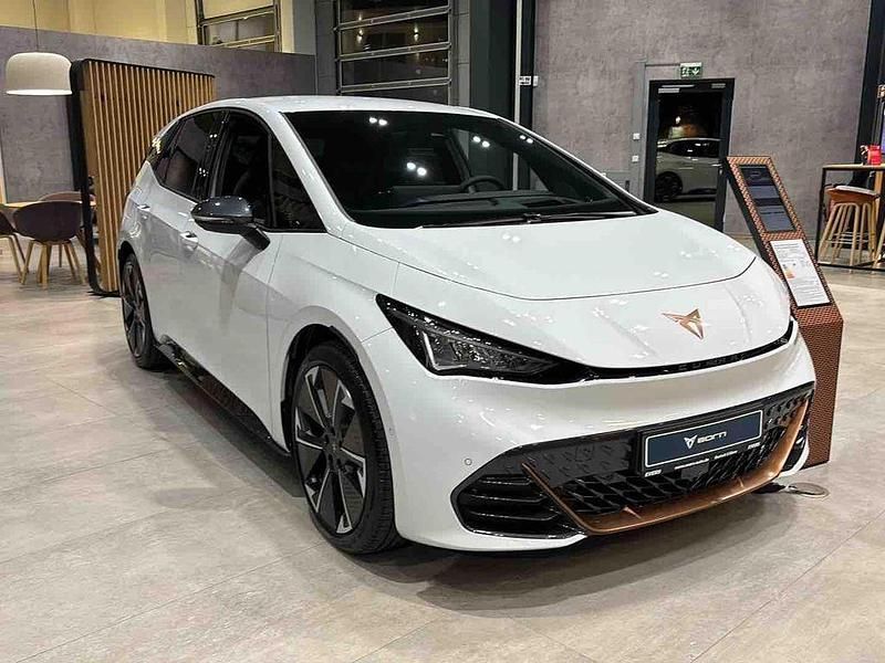 Neu Cupra Born VZ 239 kW (326 PS) 2026 Glacial white metallic Kleinwagen