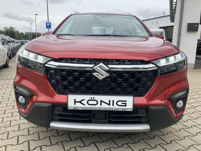 Gebraucht Suzuki SX4 Comfort 102 PS (75 kW) 2024 Rot SUV