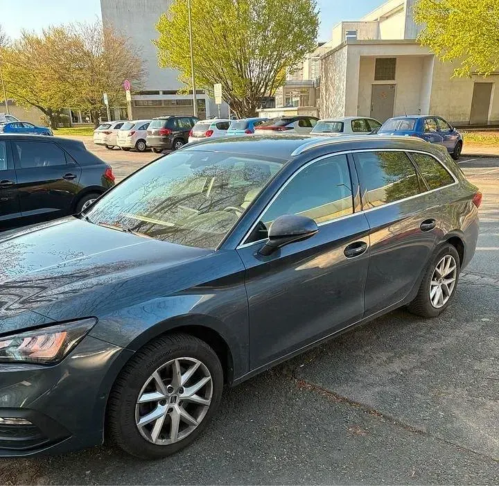 Usata Seat Leon 150 CV (110 kW) 2021 Andere farben Station wagon