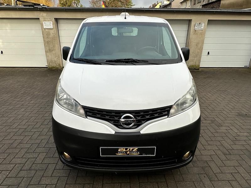 Gebraucht Nissan NV200 Premium Edition 90 PS (66 kW) 2012 Weiß Van / Kleinbus