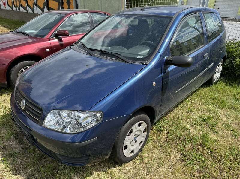 Lidoblau met. Gebraucht 2004 Fiat Punto Kleinwagen | 999 € (Guter Preis) - Bild 1/4