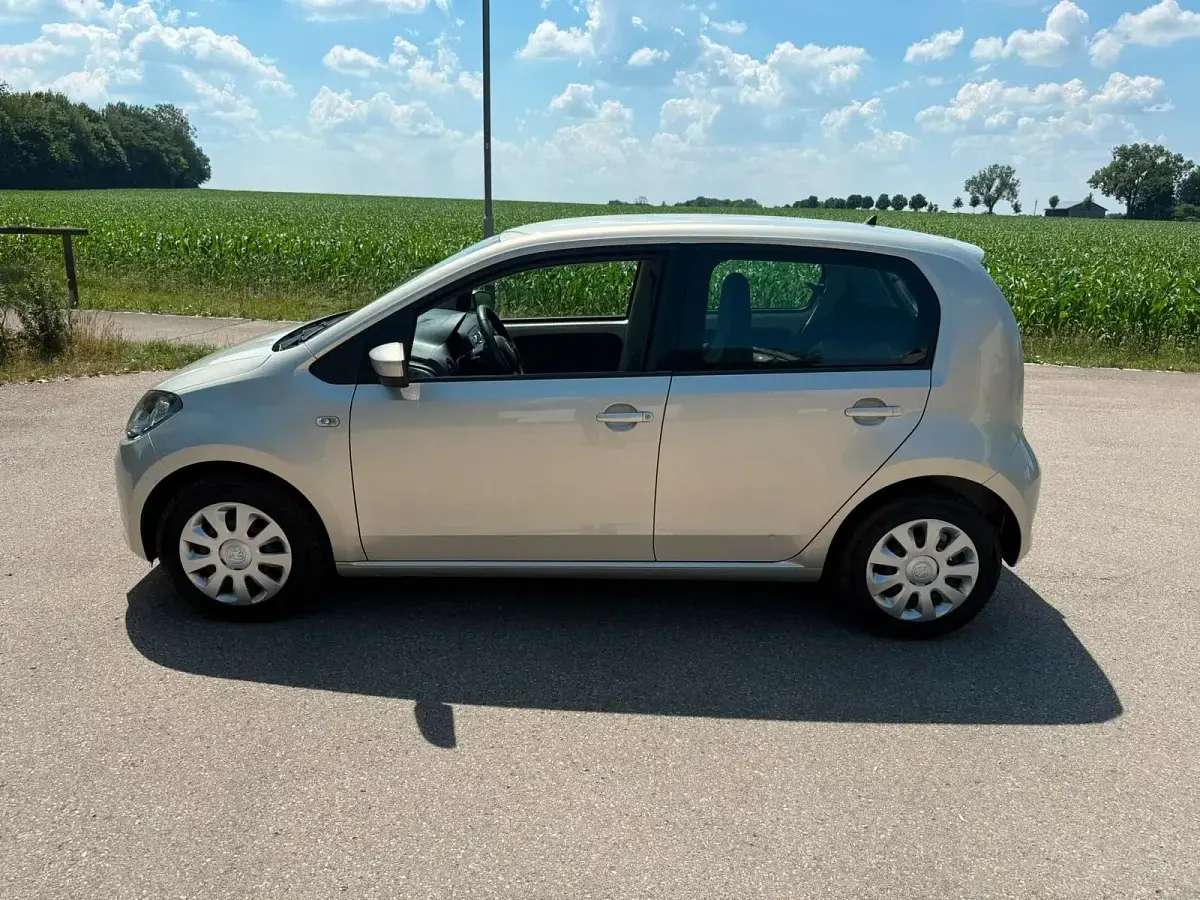 Gebraucht Skoda Citigo 75 PS (55 kW) 2015 Silber Kleinwagen