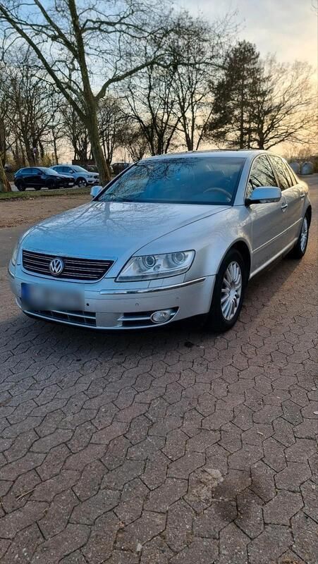 Silber Gebraucht 2005 VW Phaeton Limousine | 5.900 € (Teuer) - Bild 1/4