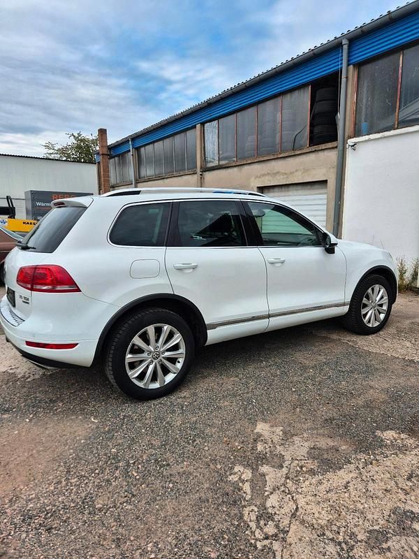 Weiß Gebraucht 2013 VW Touareg SUV | 11.300 € (Guter Preis) - Bild 1/4