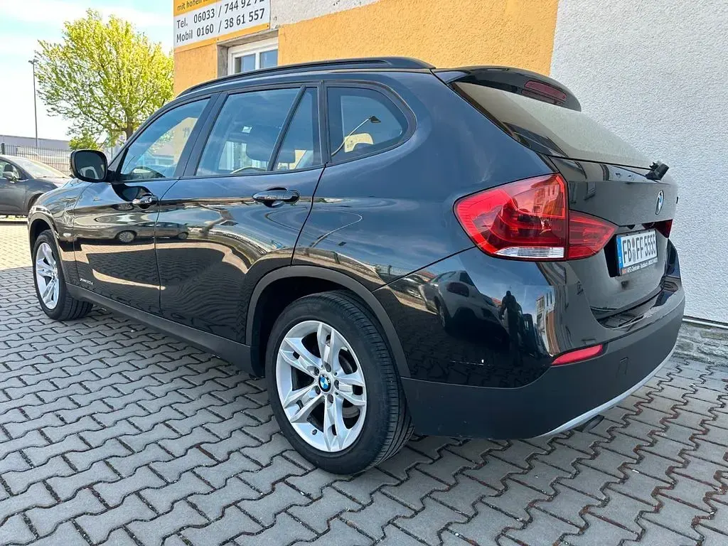 Używany BMW X1 177 KM (130 kW) 2011 Czarny SUV