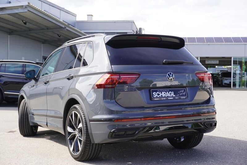 Gebraucht VW Tiguan R-line 200 PS (147 kW) 2023 Delfingrau metallic SUV