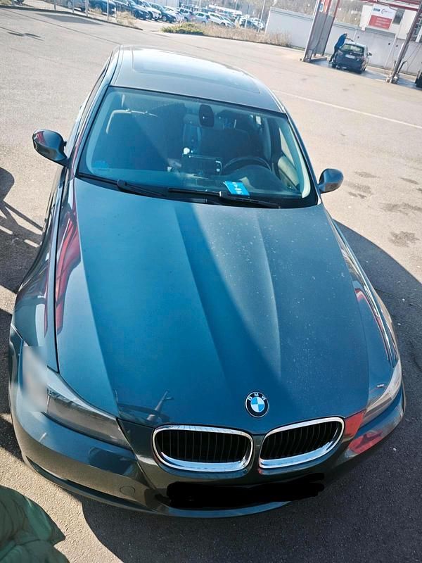 Gebraucht BMW 318 143 PS (105 kW) 2008 Grün Kombi