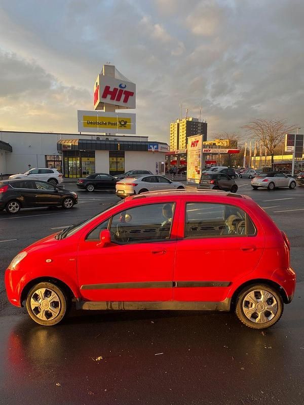 Gebraucht Chevrolet Matiz 67 PS (49 kW) 2009 Rot Kleinwagen