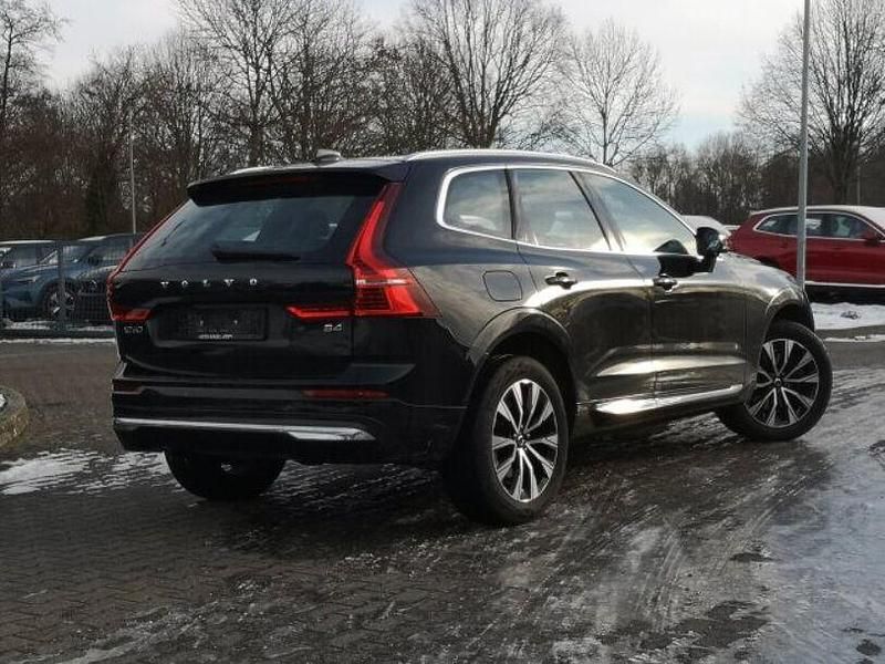 Gebraucht Volvo XC60 Plus 197 PS (144 kW) 2023 Schwarz SUV