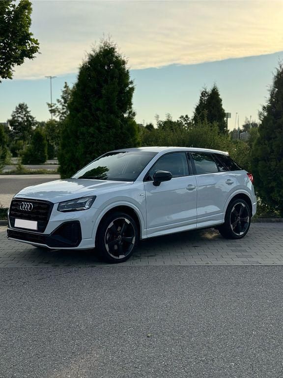 Gebraucht Audi Q2 S-Line 190 PS (139 kW) 2022 Weiß SUV