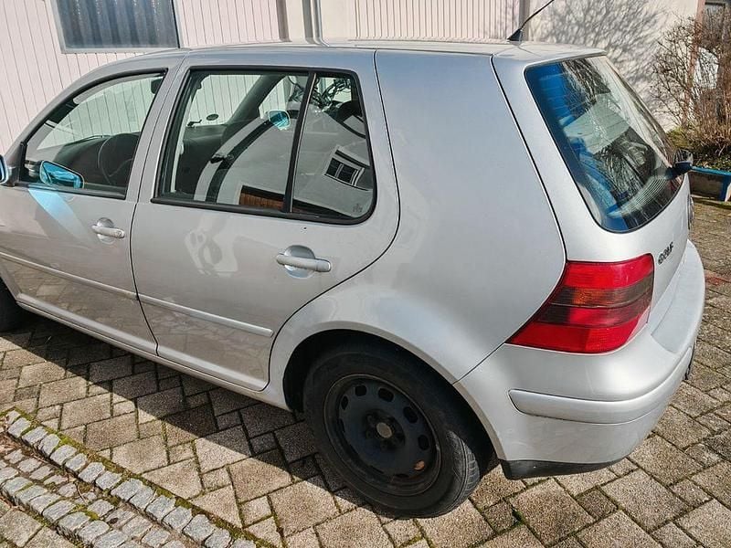Gebraucht VW Golf IV Basis 116 PS (85 kW) 2000 Silber Limousine