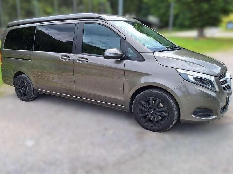 Braun Gebraucht 2017 Mercedes V250 Marco Polo Van / Kleinbus | 40.850 € - Bild 1/4