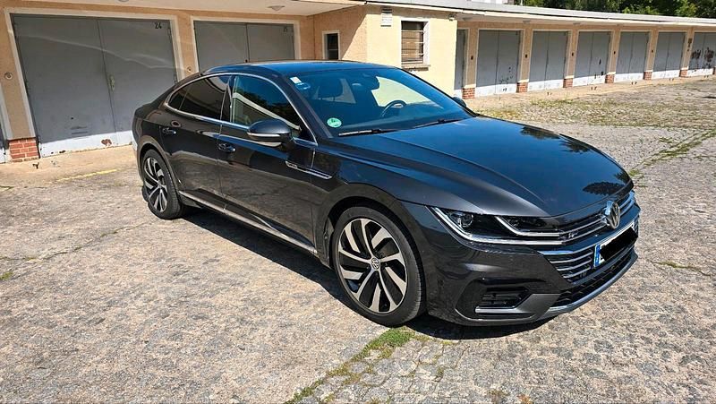 Grau Gebraucht 2019 VW Arteon R-line Limousine | 29.990 € (Fairer Preis) - Bild 1/4