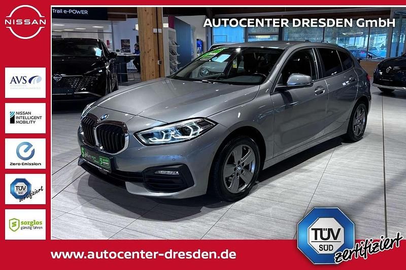Grau Gebraucht 2023 BMW 118 Advantage Kleinwagen | 19.980 € (Fairer Preis) - Bild 1/4
