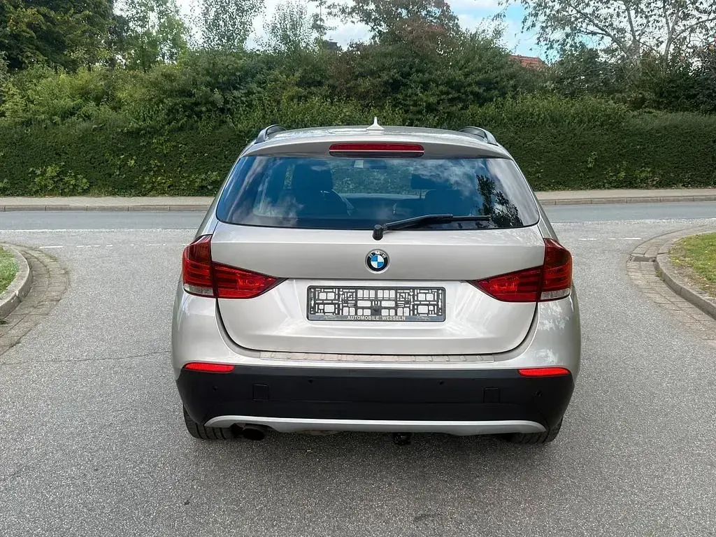 Gebraucht BMW X1 150 PS (110 kW) 2012 Silber SUV