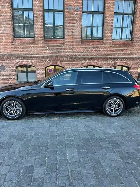 Gebraucht Mercedes C220 AMG line 200 PS (147 kW) 2022 Schwarz Kombi
