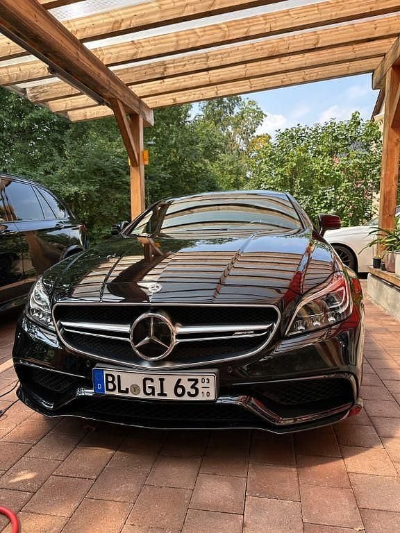 Schwarz Gebraucht 2016 Mercedes CLS63 AMG AMG Limousine | 54.900 € (Teuer) - Bild 1/4