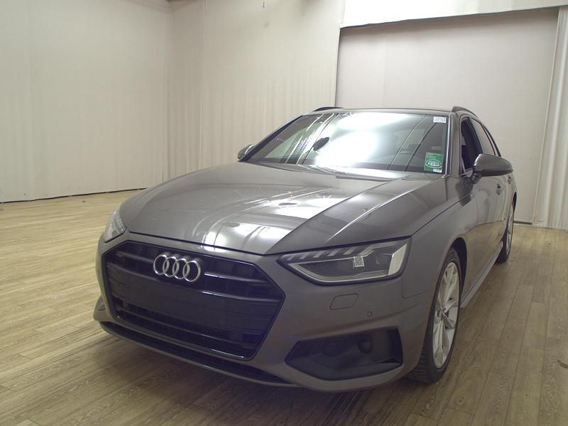 Gebraucht Audi A4 Advanced 204 PS (150 kW) 2022 Grau Kombi