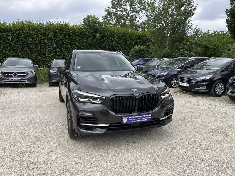 Grau Gebraucht 2020 BMW X5 Shadowline SUV | 42.799 € (Fairer Preis) - Bild 1/4
