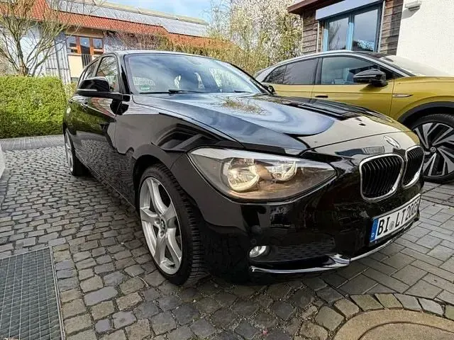 Gebraucht BMW 114 102 PS (75 kW) 2012 Schwarz Kleinwagen