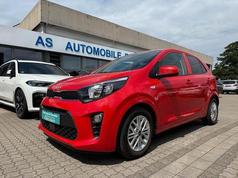 Rot Gebraucht 2022 Kia Picanto DREAM-TEAM Edition Kleinwagen | 14.499 € (Fairer Preis) - Bild 1/4