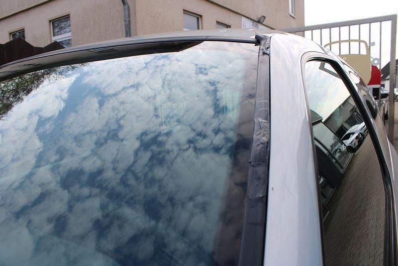 Second-hand Renault Clio II Expression 58 CP (42 kW) 2003 Gri Berlinǎ