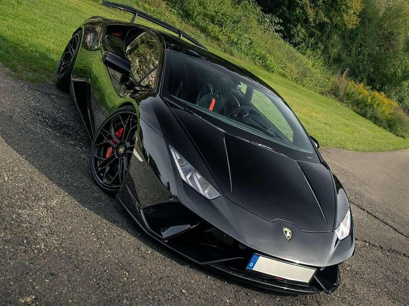 Schwarz Gebraucht 2018 Lamborghini Huracán Coupé | 319.000 € - Bild 1/4