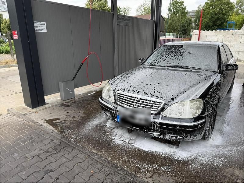 Schwarz Gebraucht 2002 Mercedes S500 Limousine | 5.400 € (Fairer Preis) - Bild 1/4