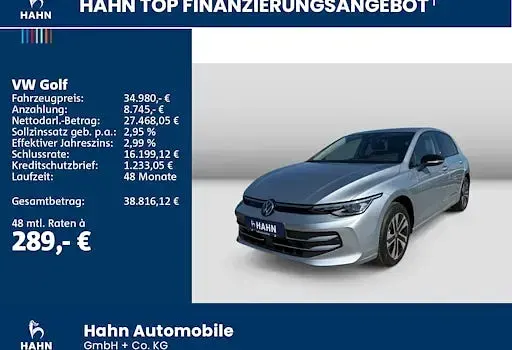 Nowe VW Golf VIII 150 KM (110 kW) 2026 Srebrny Sedan/Limuzyna