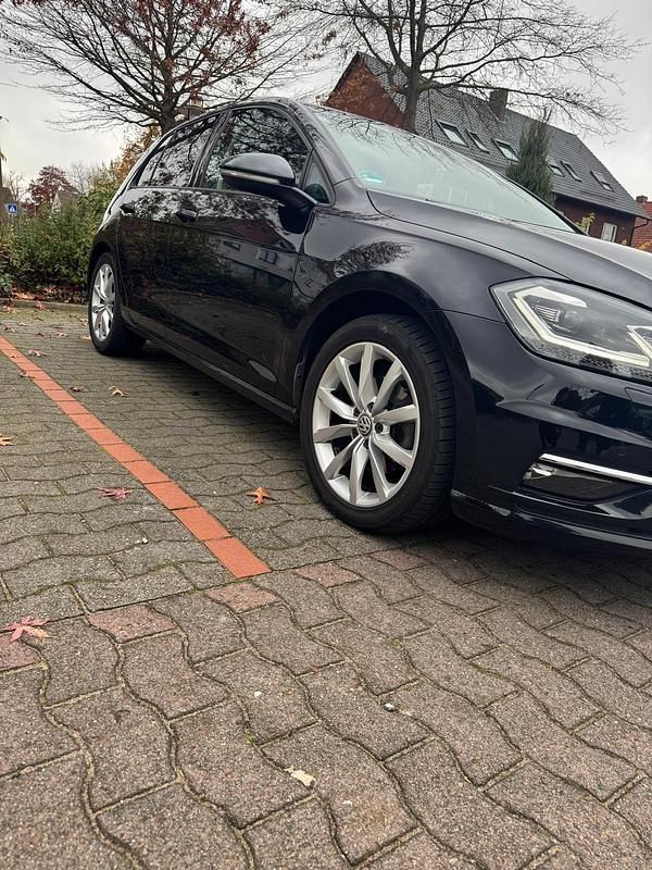 Gebraucht VW Golf VII Join 150 PS (110 kW) 2018 Schwarz Limousine
