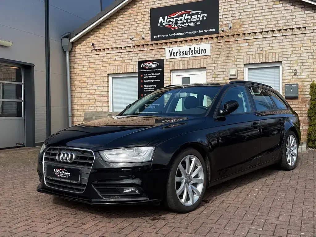 Używany Audi A4 Ambition 143 KM (105 kW) 2013 Czarny Kombi