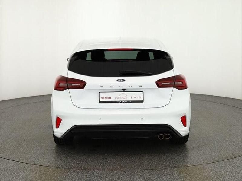 Gebraucht Ford Focus ST-Line 155 PS (114 kW) 2025 Weiß Limousine