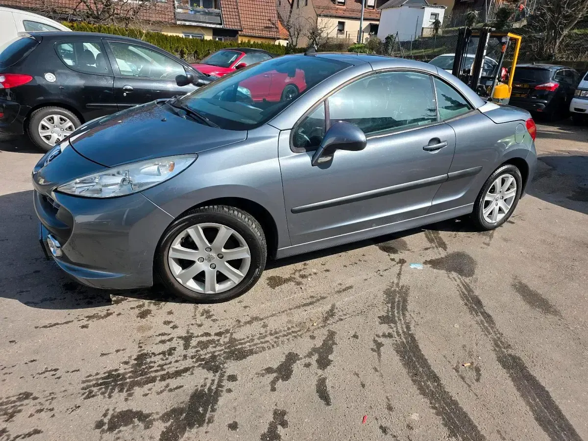 Gebraucht Peugeot 207 CC 120 PS (88 kW) 2008 Cabrio