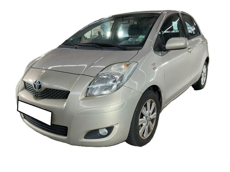 Blau Gebraucht 2011 Toyota Yaris Executive Limousine | 8.990 € (Teuer) - Bild 1/4