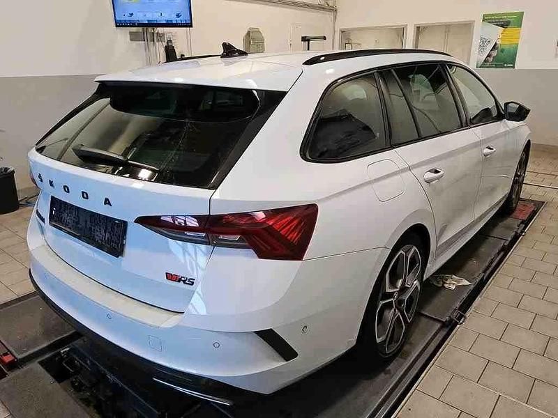 Gebraucht Skoda Octavia RS 200 PS (147 kW) 2022 Weiß Kombi