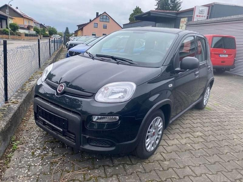 Gebraucht Fiat Panda 69 PS (50 kW) 2024 Schwarz Kleinwagen