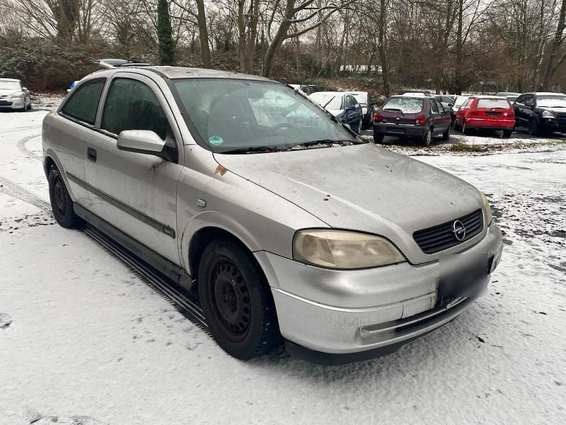 Silber Gebraucht 2001 Opel Astra Limousine | 690 € (Superpreis) - Bild 1/4