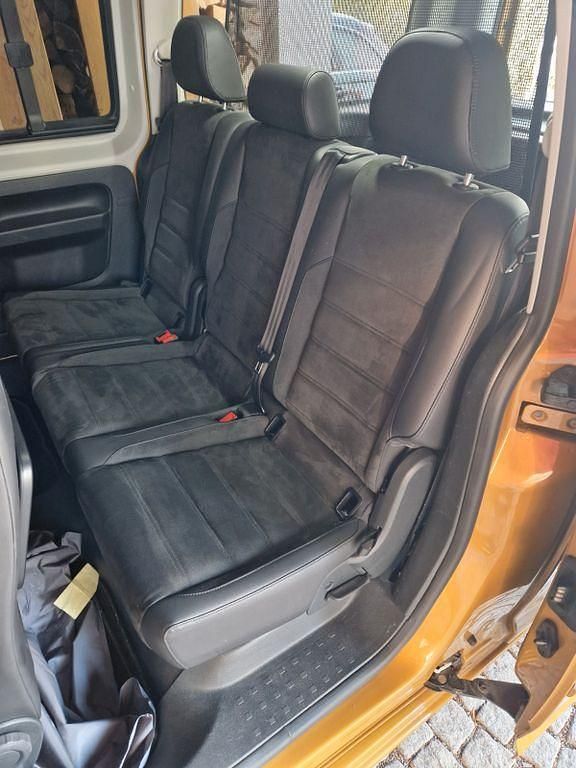Gebraucht VW Caddy Maxi 131 PS (96 kW) 2020 Gelb Van / Kleinbus