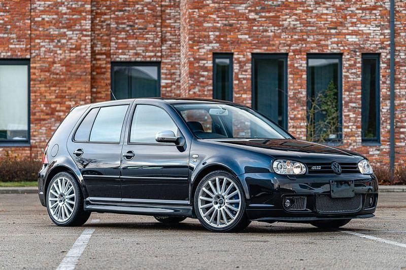 Schwarz Gebraucht 2004 VW Golf IV R Limousine | 11.500 € - Bild 1/4